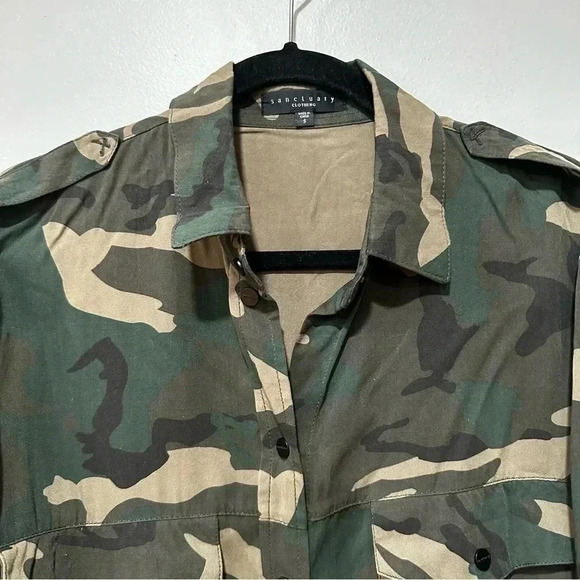 Sanctuary camo button down shirt Small - Picture 3 of 10